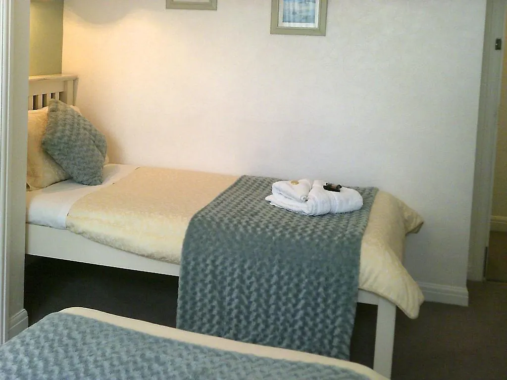 Cornerbrook Guest House Kingston upon Hull 4*,